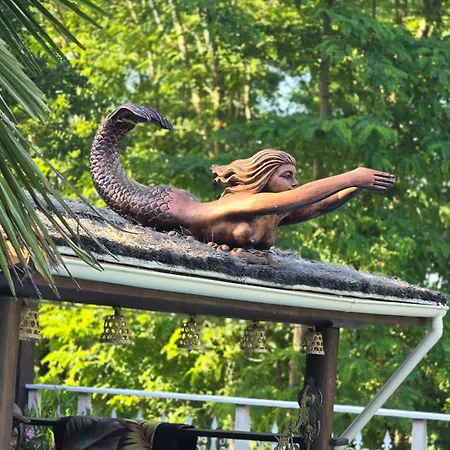 Roulotte Tenessee Saint-Bonnet-de-Rochefort